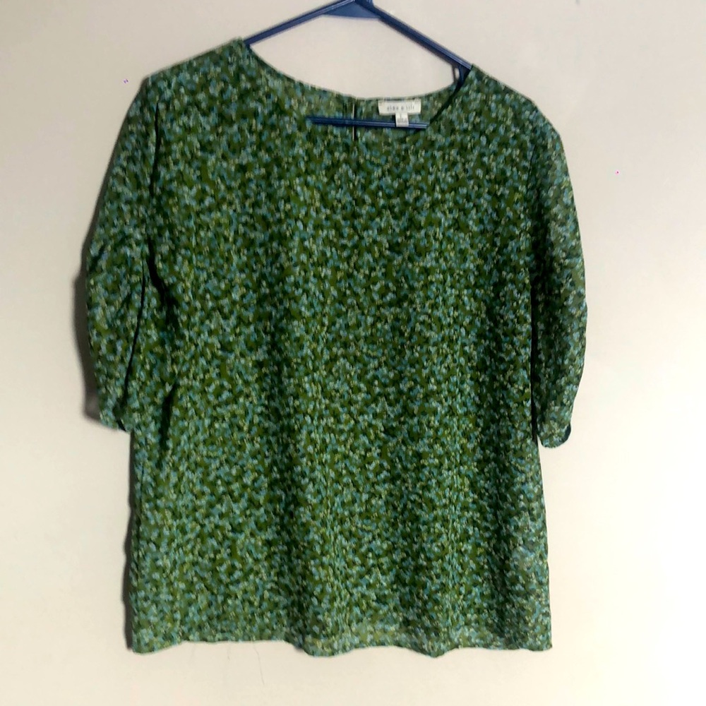 Half sleeve floral blouse